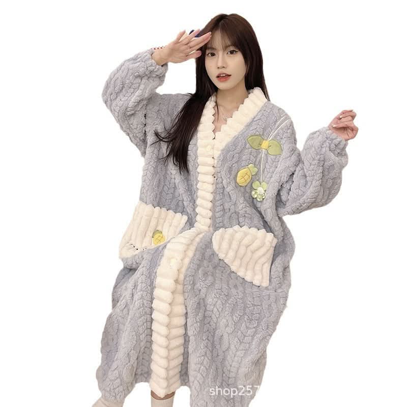 Plus Size Women's Sleepwear Autumn Winter Thick Coral Fleece Robe Comfortable Home Clothes Casual Style V-Neck Pure Color