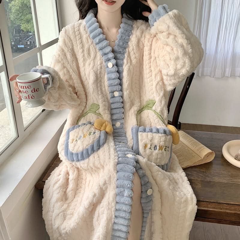 Plus Size Women's Sleepwear Autumn Winter Thick Coral Fleece Robe Comfortable Home Clothes Casual Style V-Neck Pure Color