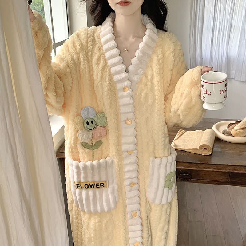 Plus Size Women's Sleepwear Autumn Winter Thick Coral Fleece Robe Comfortable Home Clothes Casual Style V-Neck Pure Color